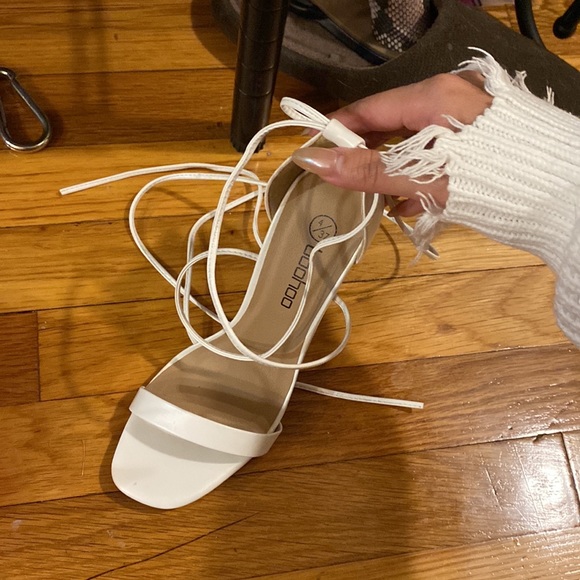 white heels ππ - Picture 7 of 10